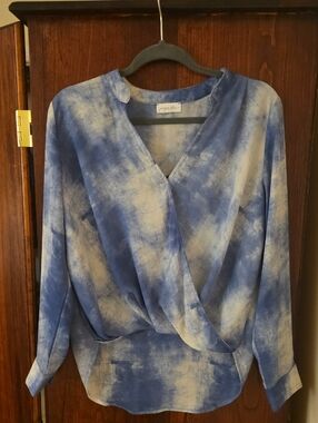 Juniper Blu - Blue & White Surplice Blouse